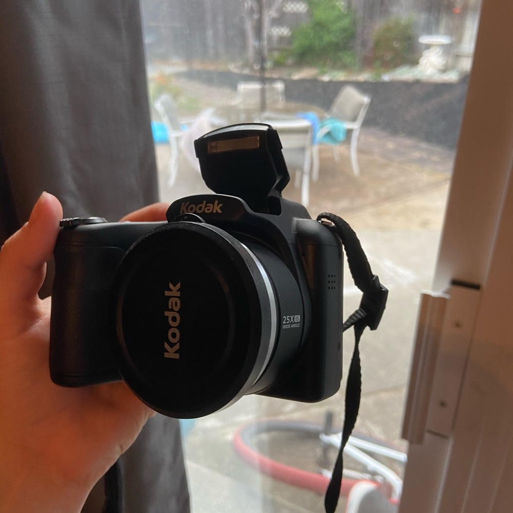 Kodak Pixpro AZ252
